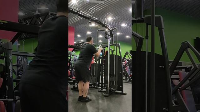 Трицепс горит как будто пожар в руках , но без этого ни куда . Главное не останавливаться !!!