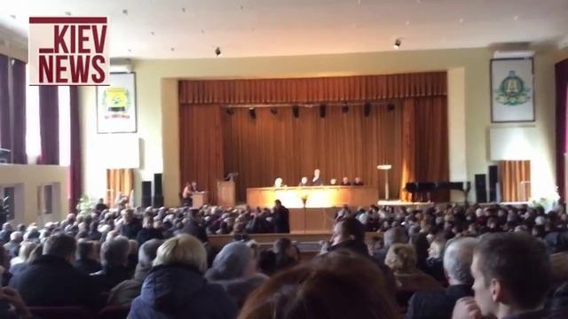 В Донецке сегодня решалась судьба медицинского университета