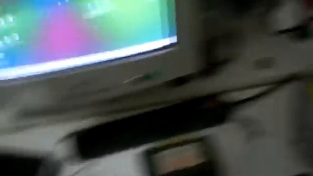 como desmagnetizar una pantalla de tubo de rayos catódicos