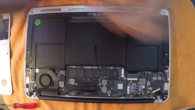DIY - Changing Apple Macbook Air 11" battery