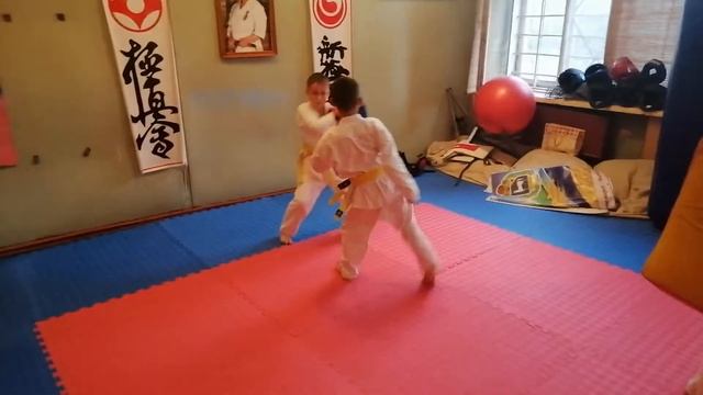 Раунд на подушке Нижний и средний уровень 2 подгруппа