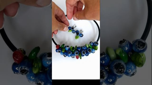 Колье и серьги  с черникой. #Украшения из стекла.
