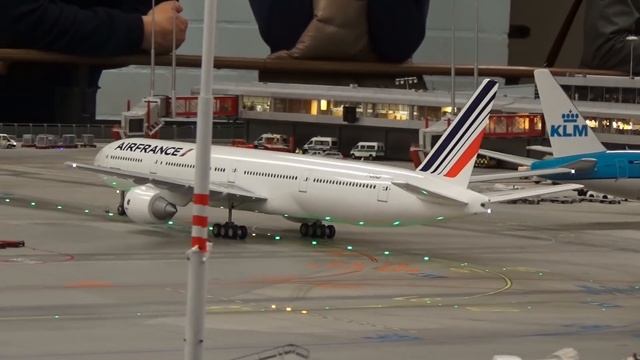 KNUFFINGEN AIRPORT Worlds Biggest Miniature Airport MINIATUR WUNDERLAND HAMBURG [FULL HD]