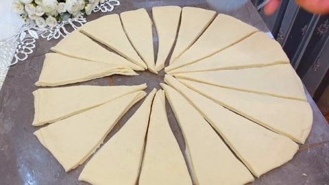 До Сих пор получаю благодарности за этот рецепт. (Выпечка которое удивило всю семью. Ну очень вкусн