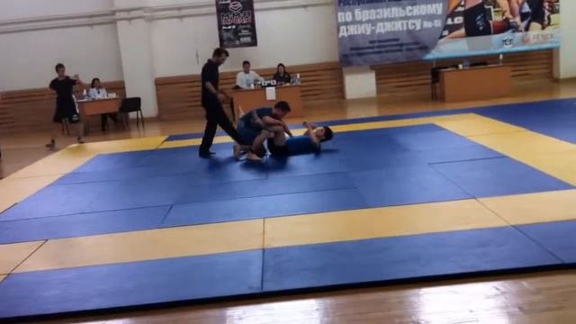 Артём Jungle BJJ первая схватка