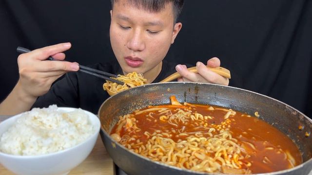 Nấm Cay Và Mực, Tôm, Mì Ramen Spicy Mushrooms And Squid, Shrimp, Ramen Noodles EATING ASMR MUKBANG