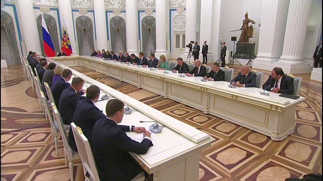 Полное видео. Владимир Путин провёл встречу с членами Правительства Российской Федерации.