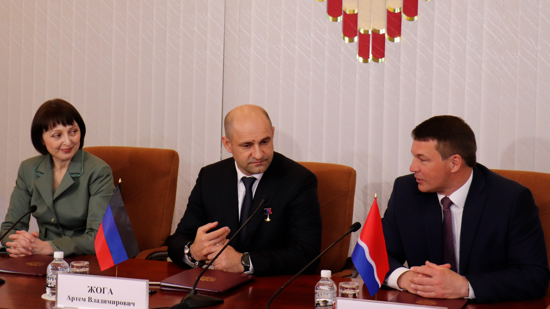 Артема Жога подписал соглашения о сотрудничестве с парламентами субъектов России