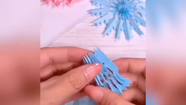 Бюджетные идеи для нового года/Поделки на новый год/как сделать домик/снежинки/поделки из бумаги