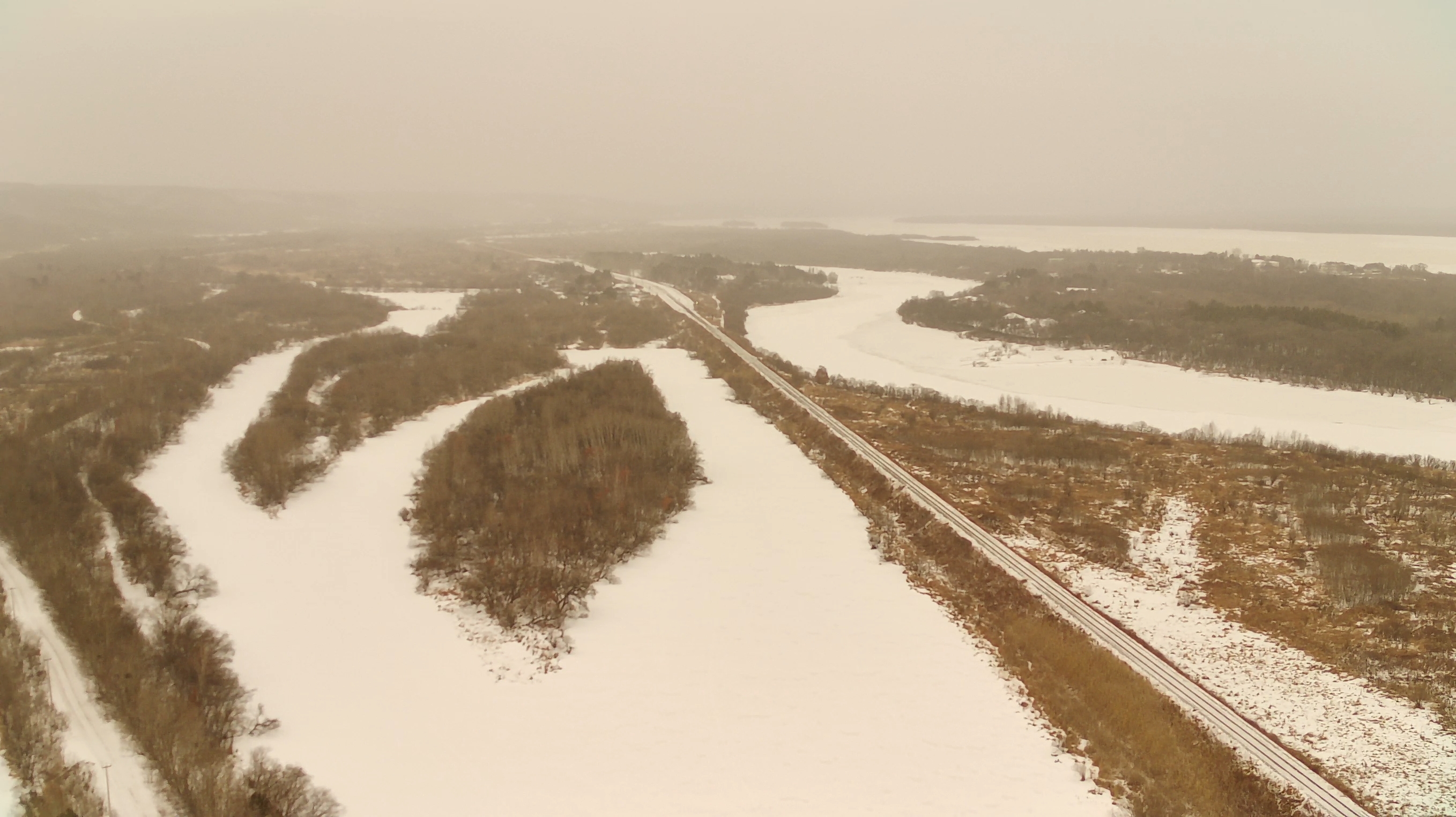 Зима на озере Утёсное