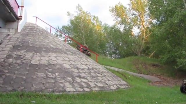 Самодельные квадроциклы - заезд в гору 2