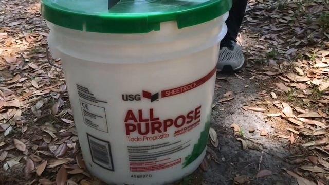 How To Mix Modern Plaster