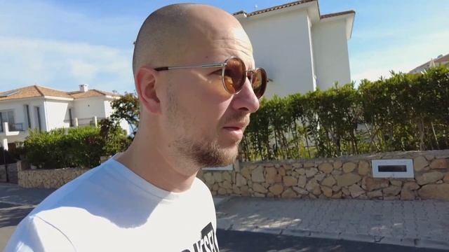 СЕВЕРНЫЙ КИПР - ЖЕНСКИЙ ВЗГЛЯД НА РЕЛОКАЦИЮ - КВАРТИРА С ВИДОМ НА 1 000 000 $ за 115 000 фунтов.