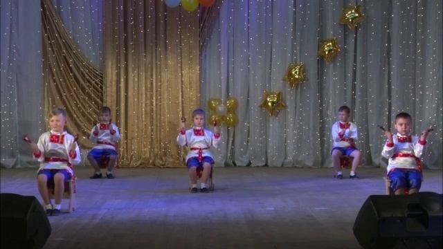 Танец с ложками 2018г.mp4