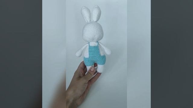 Маленький зайчик. Handmade. Amigurumi. Іграшка гачком.