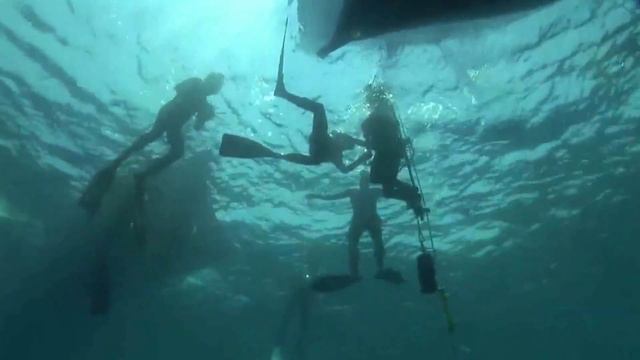 -214m (702ft) DEEPEST FREEDIVING EVER -  Herbert Nitsch World Record No limits Extreme Diving Apnea
