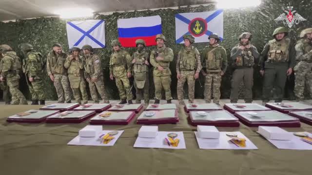 За проявленные мужество, отвагу и героизм: военнослужащим отряда «БАРС» вручили гос. награды