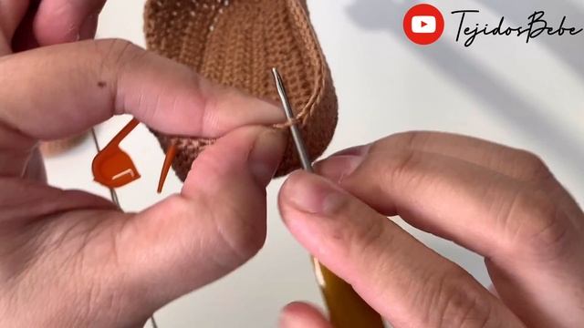 How to crochet baby Shoes/ Moccasins | 0 to 3 Months | Step by Step | English Tutorial