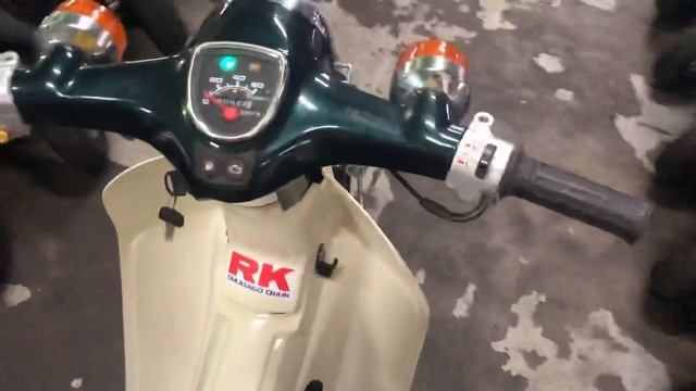 Краткий обзор на скутер ( скутеретта) Honda Super Cub AA01 из Японии
