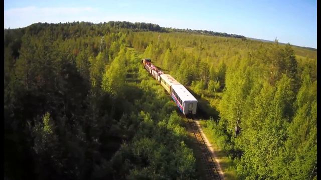 Кудемская УЖД / Тепловоз ТУ8-0284 с пассажирским поездом