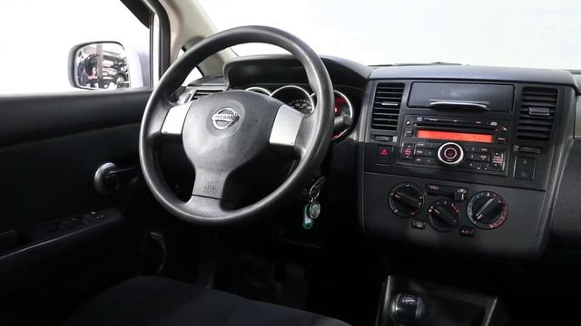 Nissan Tiida (2013) 84956