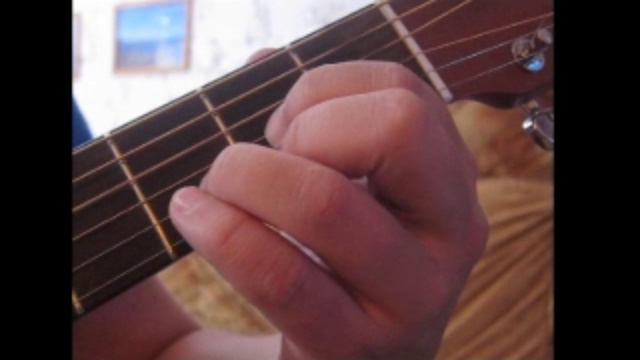 Отработка аккордов. Уроки игры на гитаре для начинающих. Из Ре в Ми