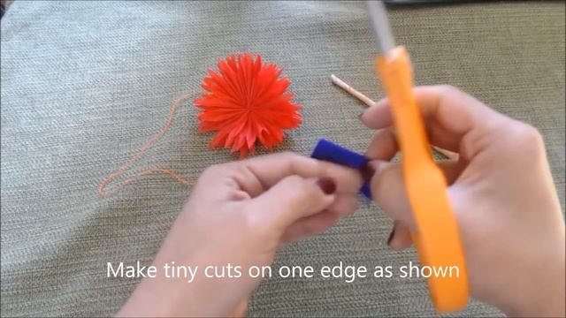 How to make paper flowers out of crepe streamers/ DIY Valetine's day craft