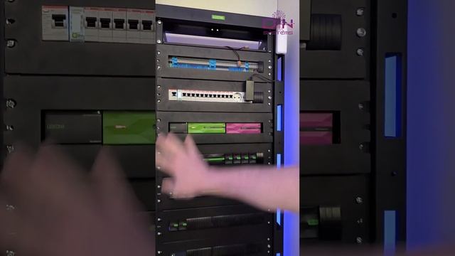 Умный дом Loxone - щитовое оборудование.