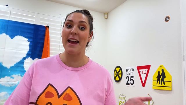 Jannie and Emma Learn How to Ride a Bike For a Race