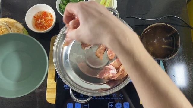 New Coconut Version Of Phở Ga Soup Is OUT OF THIS WORLD!