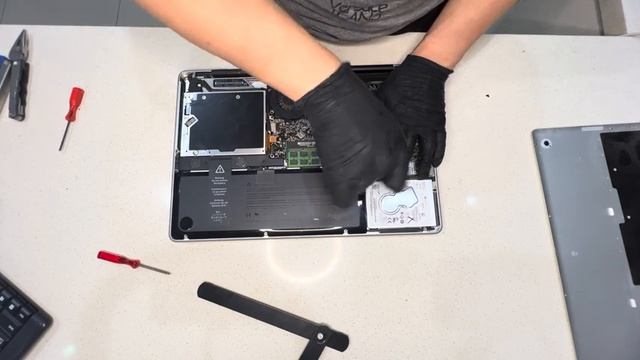 How to replace hard drive on 2009-2012 MacBook Pro A1278-A1297 Apple #apple