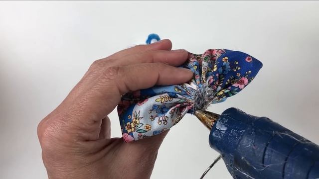 Boneca chaveiro com fuxico e retalho Diy - Djanilda Ferreira