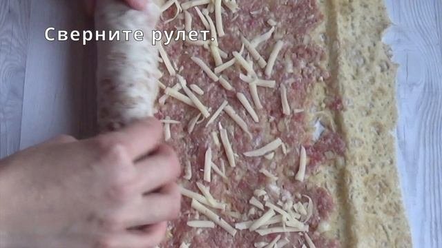 Запеченные рулетики из лаваша с фаршем.