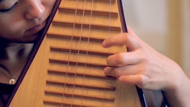 Jie Ma improvisation on the Pipa (Chinese 4 string instrument)