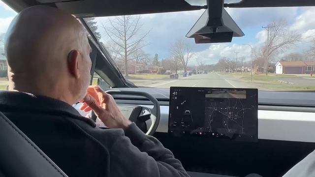 Ex-GM Truck Exec Rates the Tesla Cybertruck