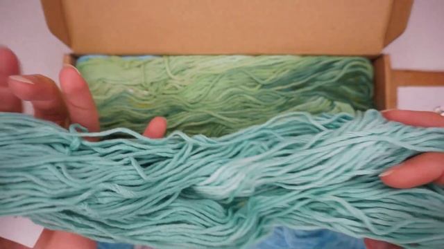 The Mermaids Purse - Around the World yarn club unboxing - December 2020