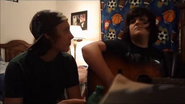 Skoal Apple And Fucking Hardcore Acoustics.