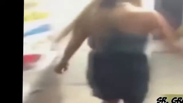 Пьяные девахи вытворяют   drunk girl, ржака   ужас!