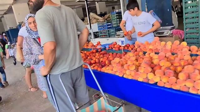 Antalya çarşamba pazarı Базар Чаршамба в дни праздника Курбан-Байрам Июль 2021 Анталья Турция
