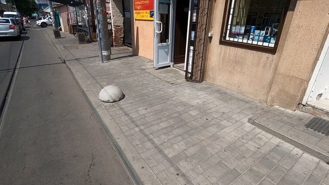 Ростов. Улица Станиславского. Еду на Центральный рынок. Показываю дома. Немного на рынке.
