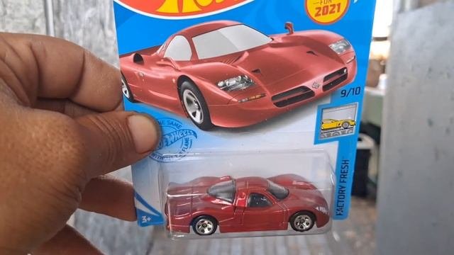 Hot Wheels Nissan R390 Gt1 (new Model) & '96 Chevrolet Impala Ss