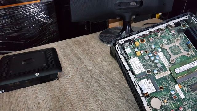 HP THIN CLIENT l chơi thử Road Rasd trên HP t520