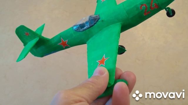 Как сделать модель самолётаЯк-23 из бумаги и картона