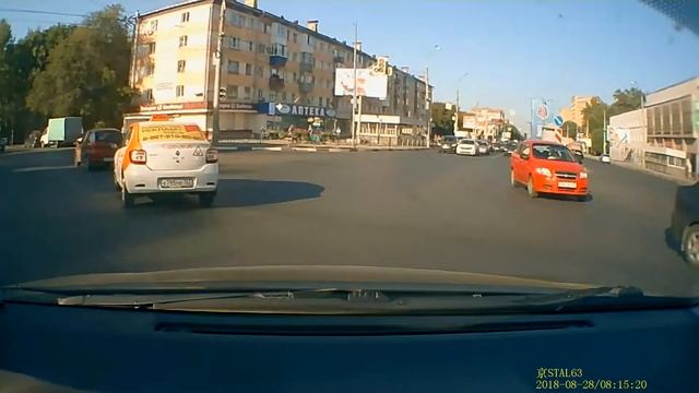 Зеркало заднего вида с регистратором SLIMTEC Dual M7 - день, основная камера
