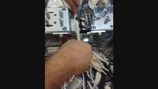 Обжим шнурков на эглеточной машине GORTEKS
