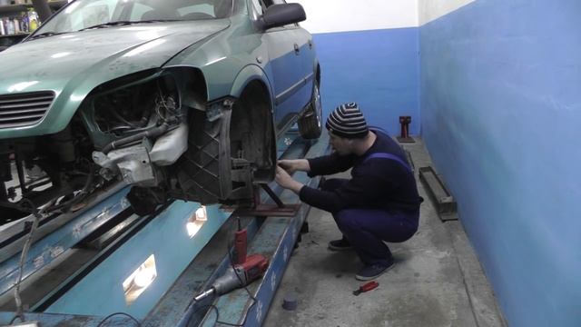 Opel Astra G.  Установка на стапель. Разбор.