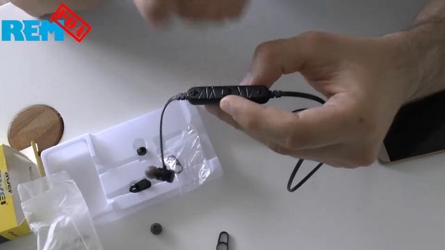 Обзор беспроводных наушников Awei A920BL