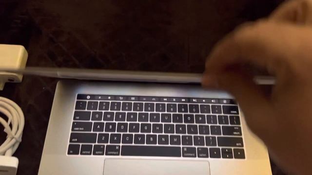 MacBook Pro 2016, silver, i7, 16GB, 512GB, 2Gb Graphics , #applemacbook #applemacbookpro #AppleTech