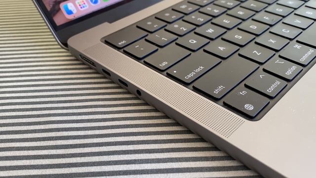 14-inch MacBook Pro Review - Nice Knowing Ya, Intel!