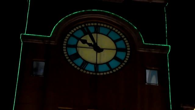 Samsung DV300F - Sample HD Video, Night (1280 x 720p)